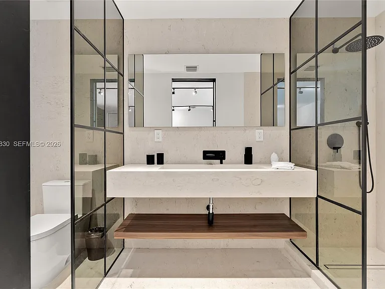2500 Bayview Dr — Photo 43