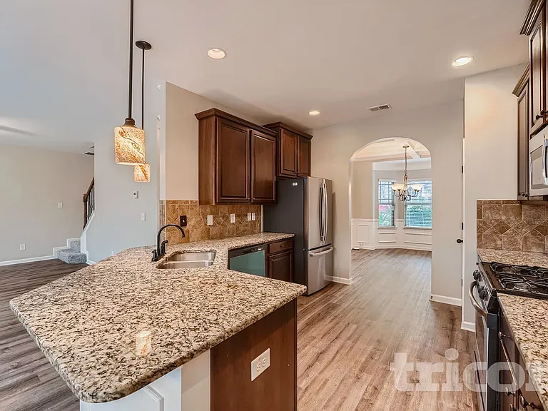 4025 Trimrose Ct — Photo 15