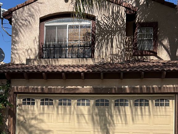 2nd image of 16470 Goldentree Ave