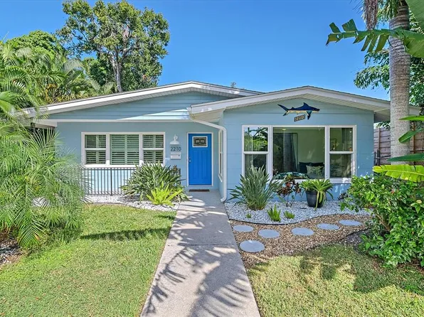 2210 8th Ave W, Bradenton, FL 34205