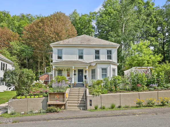 68 Gallup St, North Adams, MA 01247