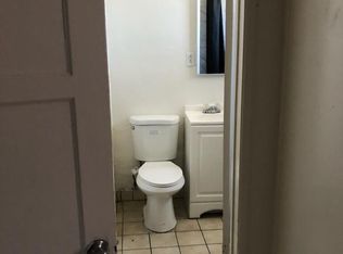 1760 Henderson Ave APT 4, Long Beach, CA 90813