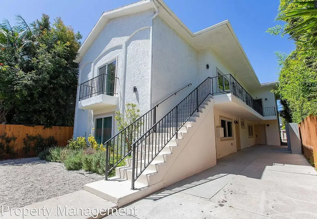 543 Indiana Ave — Photo 2