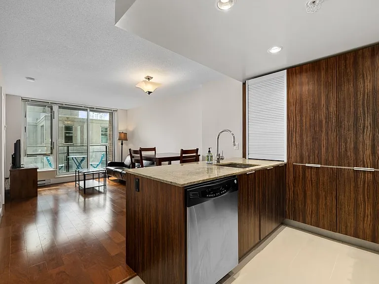 1088 Richards St #620 — Photo 8