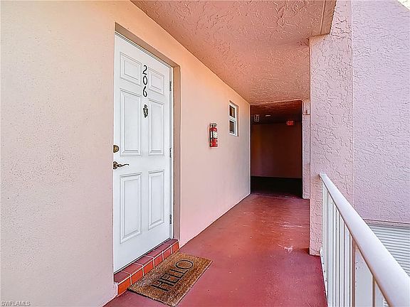 5th image of 180 TURTLE LAKE CT #206