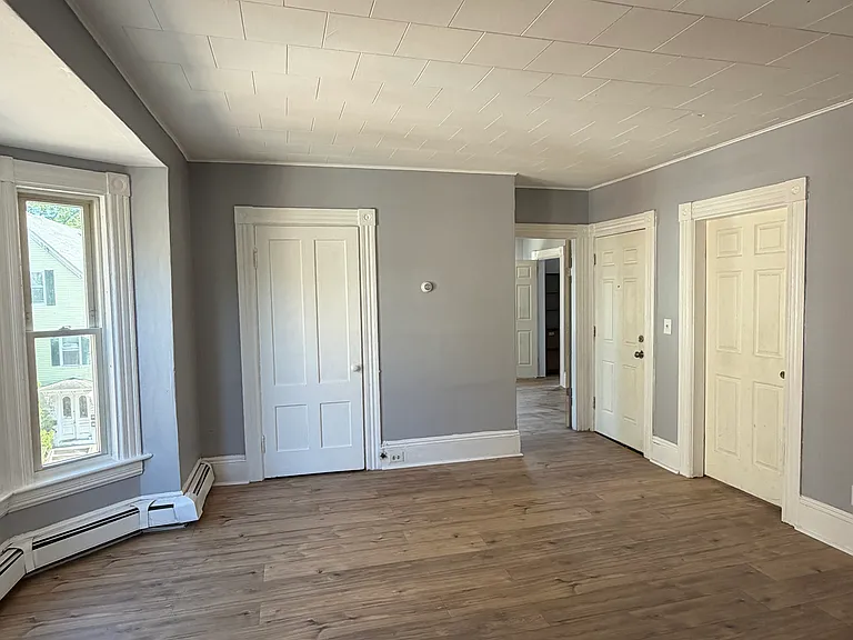 192 Green St #3 — Photo 6