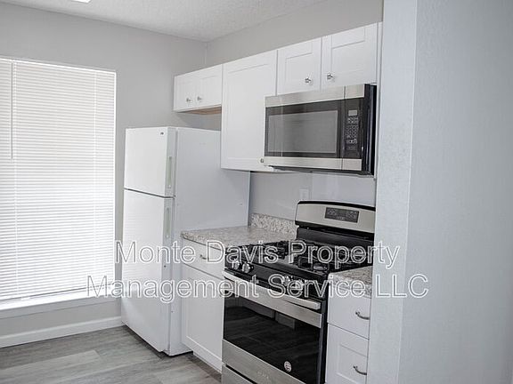 3rd image of 2306 Fuzz Fairway APT A