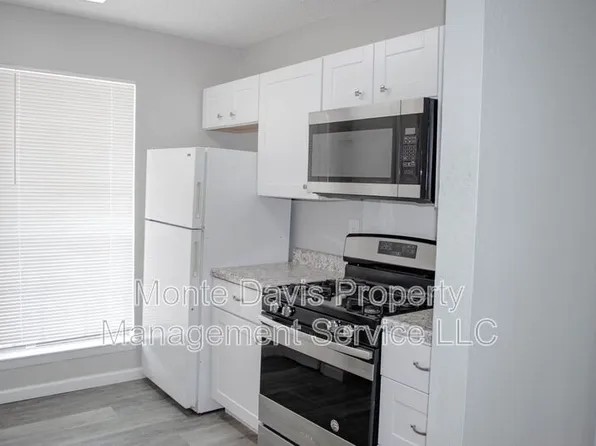 2306 Fuzz Fairway APT A, Austin, TX 78728