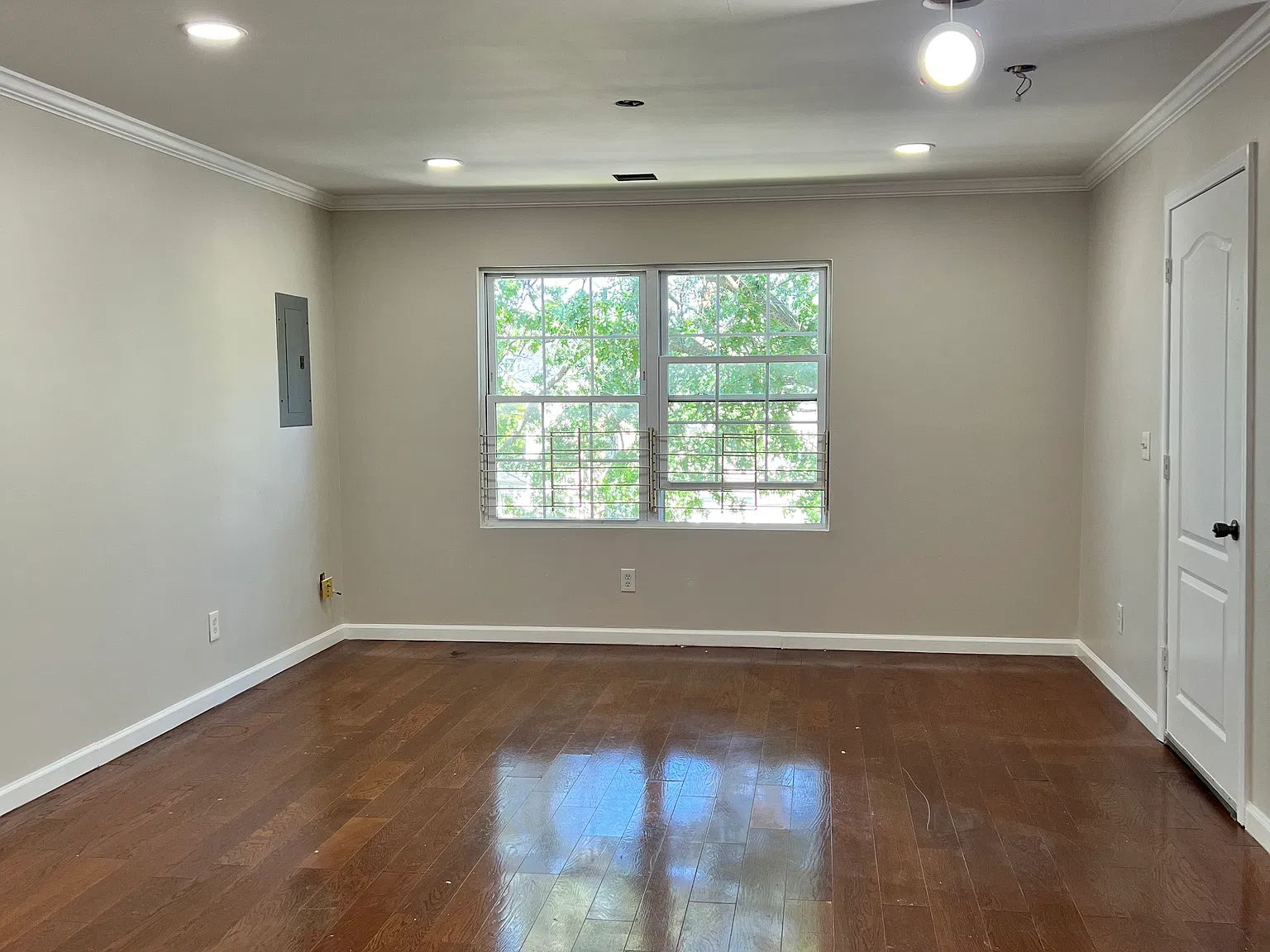 245 Washington St — Photo 3