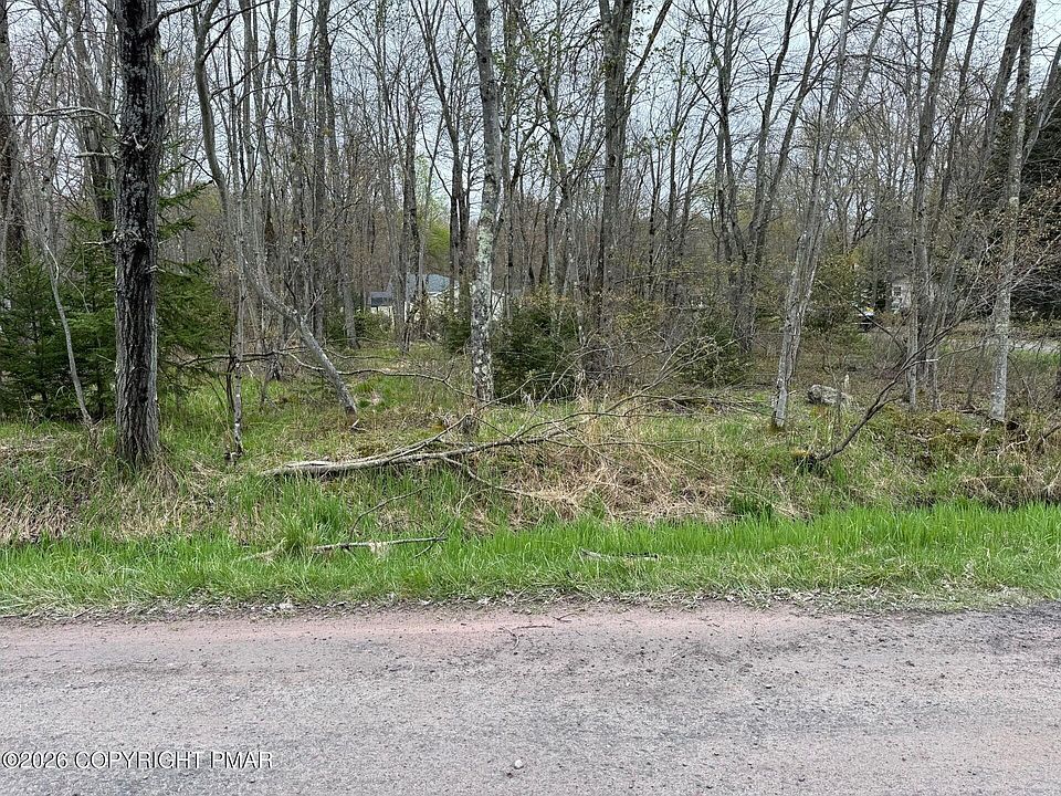 1st image of 23 Tuscarora Dr #23
