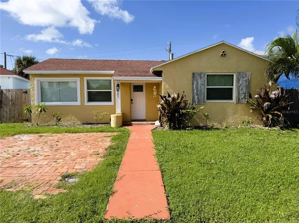 421 Virginia Ave, Madeira Beach, FL 33708
