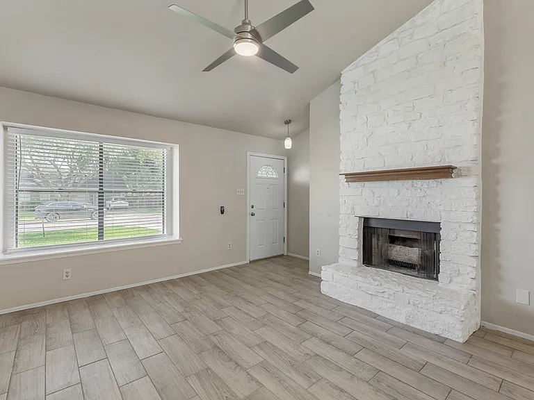 1808 Prairie Star Ln — Photo 10