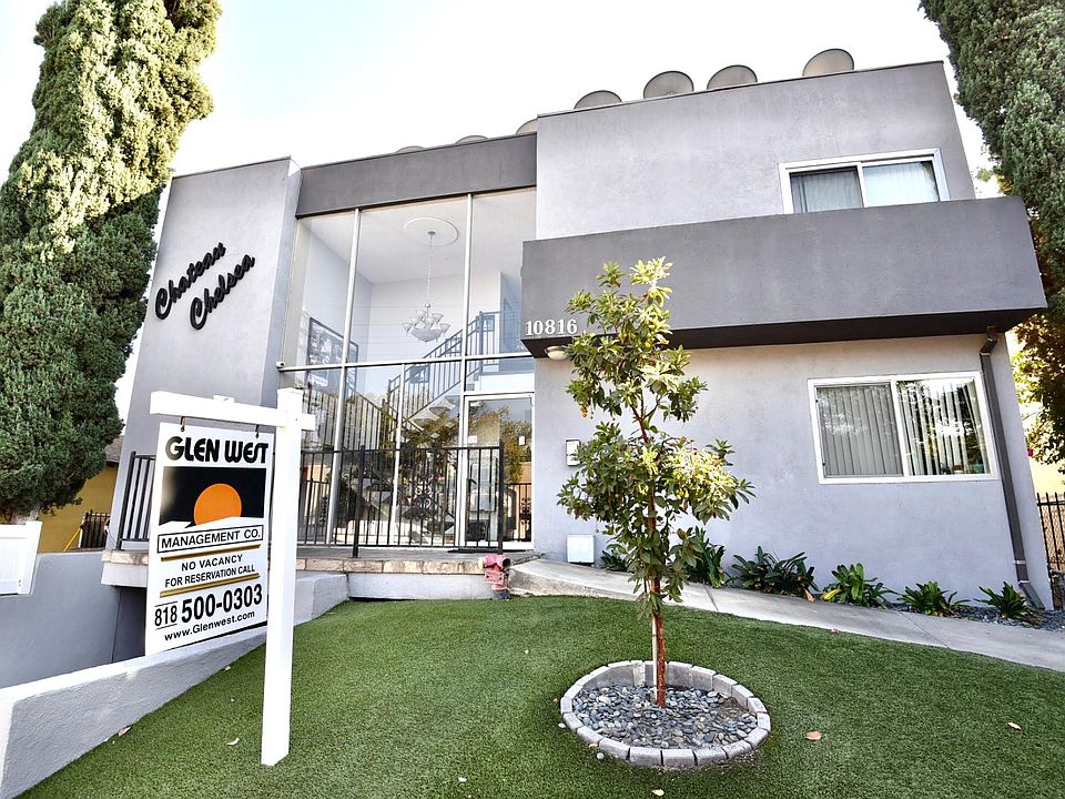 1st image of 10816 Camarillo St #2