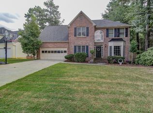 121 Shyrewood Dr, Lawrenceville, GA 30043