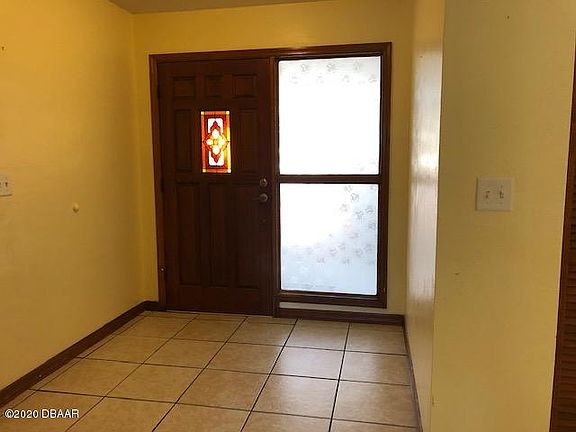 2nd image of 972 Sandle Wood Dr