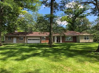 6527 Westfall Rd, Greenville, OH 45331