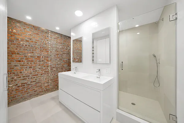 Rented by Isen & Company : Real Estate Advisors | media 20