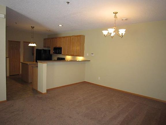 2nd image of 369 Frederick Cir