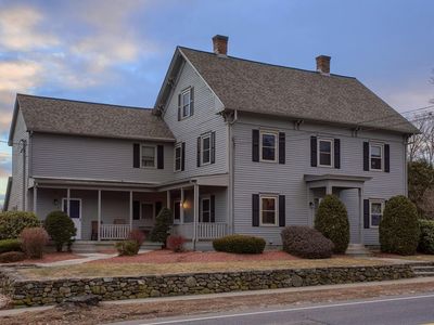 192 Pleasant St APT 2, Leominster, MA, 01453