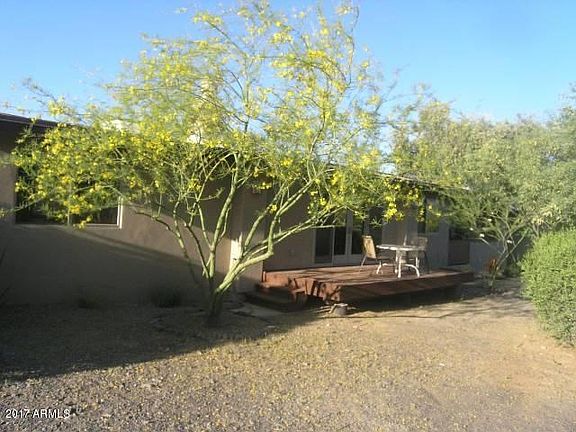 Front Deck off Living area