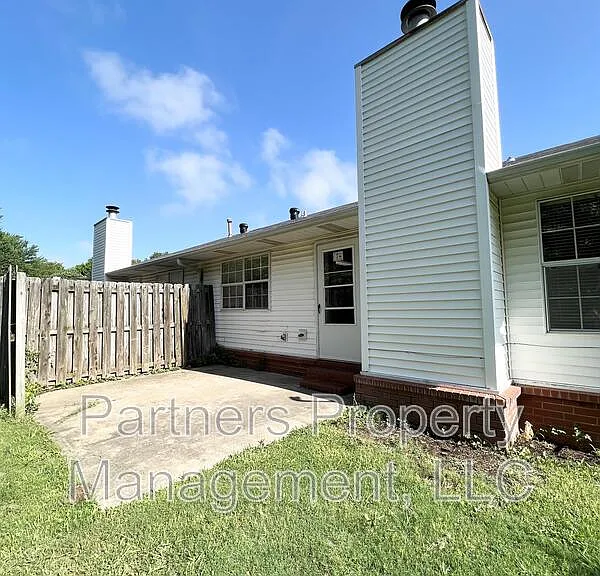 3089 W Mica St #2 — Photo 16