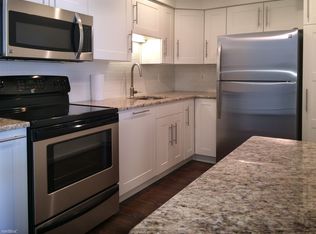 251 Townsend St, Birmingham, MI 48009