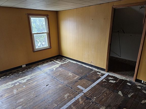 4th image of 727 W 11th St