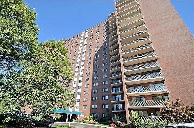 1st image of 5300 Hamilton Ave Unit 1207