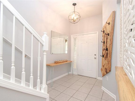 3rd image of 2722 CONCH HOLLOW DRIVE