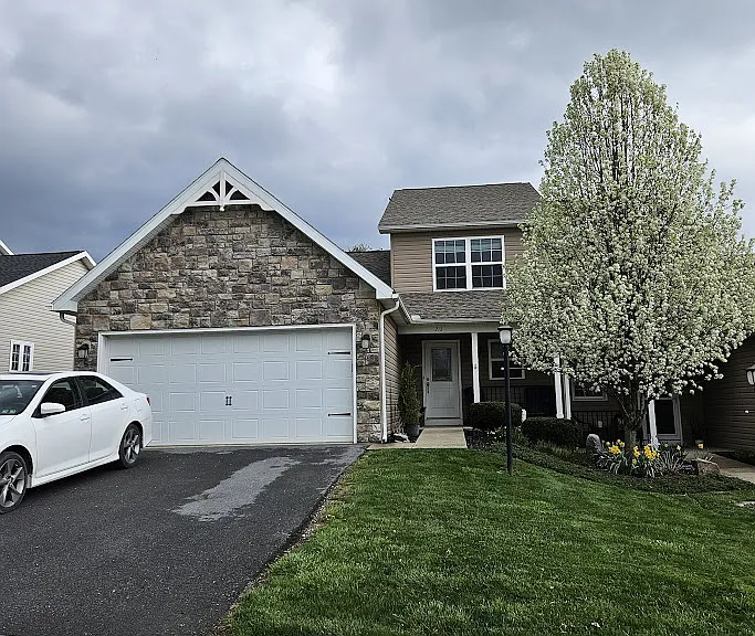 213 Jonathan Ln #1 — Photo 1