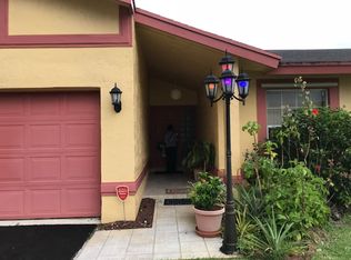 8475 NW 34th Mnr, Sunrise, FL 33351