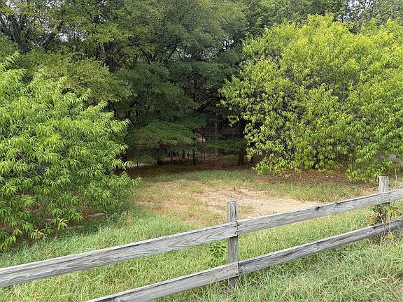 3rd image of 129 Old Ida Rd