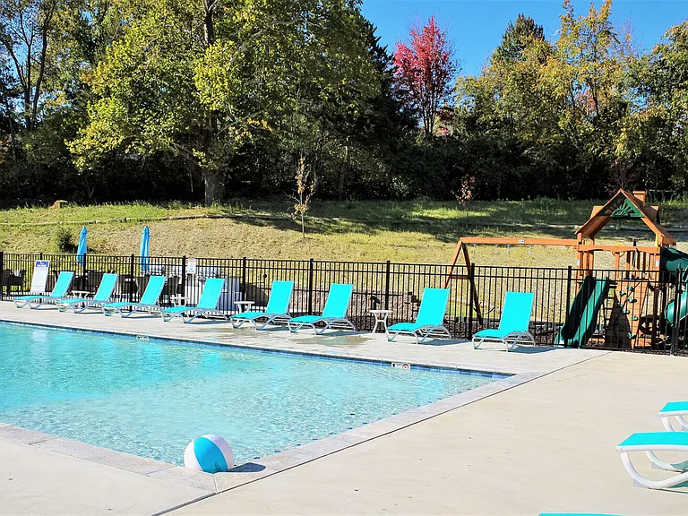 Sugar Creek Apartments — Photo 17