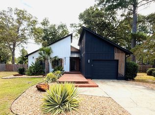 300 Wedge Ct, Hope Mills, NC 28348