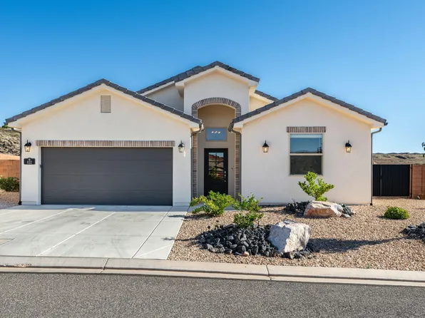 822 N Pleasant Valley Ln, Washington, UT 84780