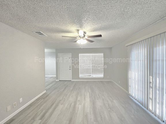 3rd image of 5507 Roanwood
