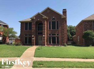 8705 Clearlake Dr, Rowlett, TX 75088