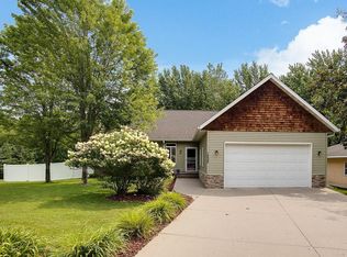 1828 Dale Ct, Saint Paul, MN 55113