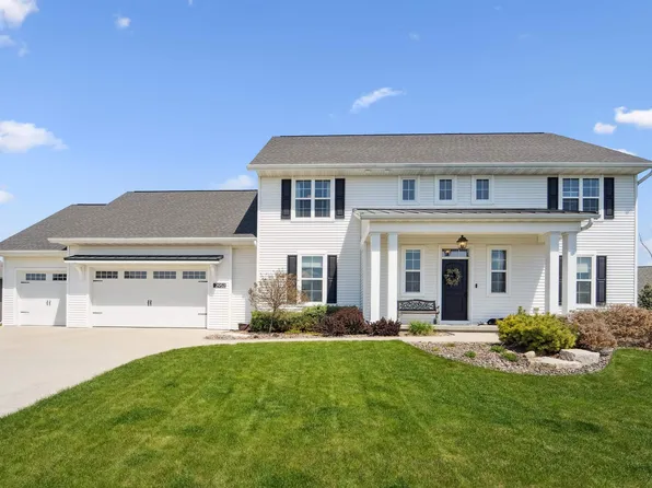 2952 W Old Oak Dr, Appleton, WI 54913