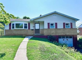 518 Fernwood St, Emmaus, PA 18049