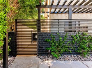 225 S Cahuilla Rd, Palm Springs, CA 92262