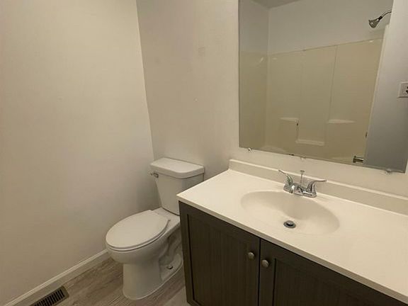 5th image of 7542 Whitcomb St #D