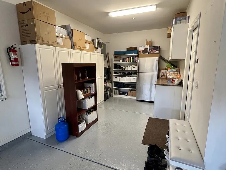 1826 Rosemary Dr — Photo 23