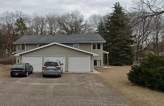 4 bed, 1214 sqft, $2,700 — Photo 1