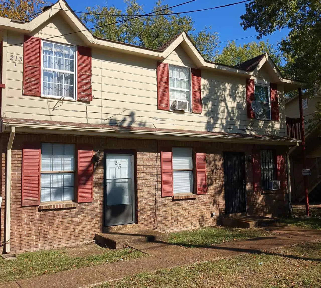 213 East Webster Street - B — Photo 1