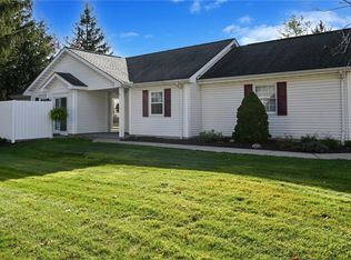 6694 Hidden Lake Trl, Brecksville, OH 44141