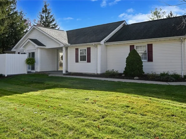 6694 Hidden Lake Trl, Brecksville, OH 44141