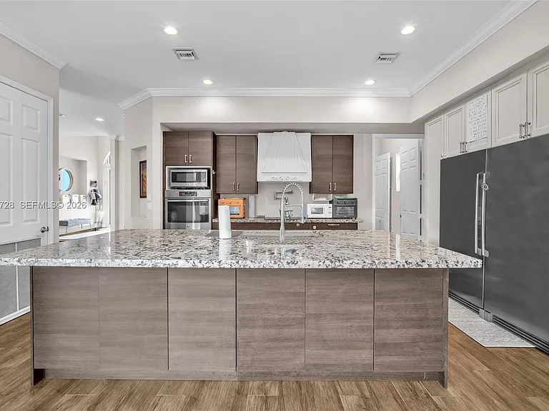 3545 Forest View Cir — Photo 19