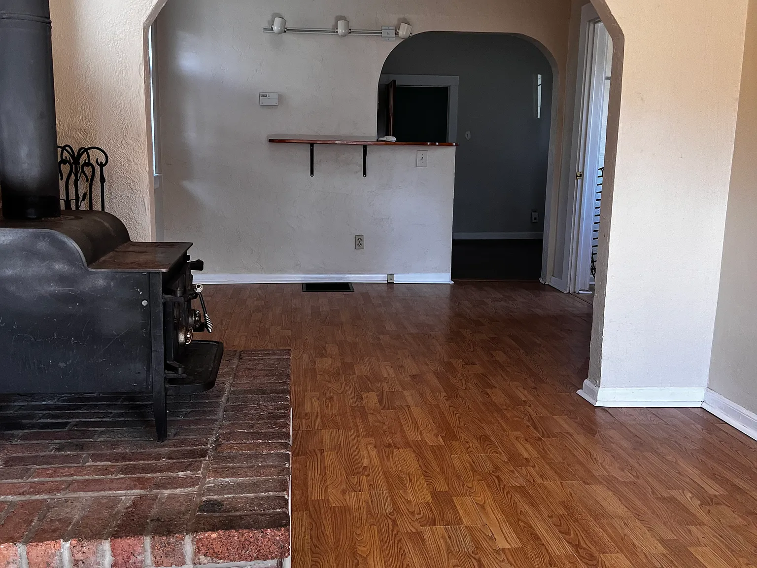 1 bed, 651 sqft, $1,300 — Photo 4