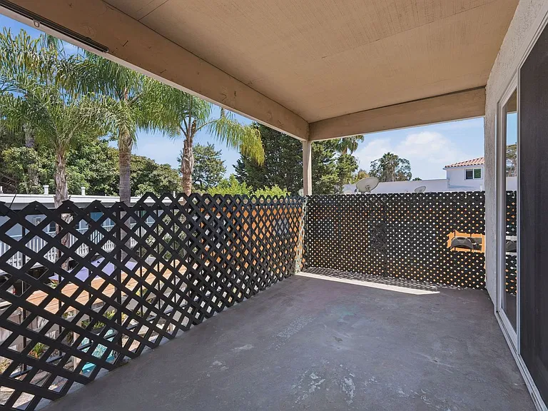 211 Avenida Monterey — Photo 9